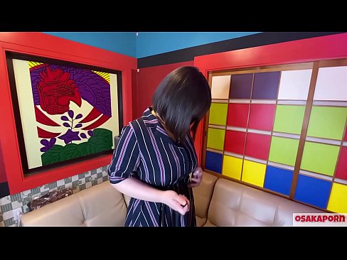 ❤️ Japanese cutie met groot tiete masturbeer met seksspeelgoed en kry 'n orgasme. Sy praat in 'n onderhoud oor haar fokken ervaring. Groot tiete en harige poes wat hard kreun. Osakaporn ❤️❌ Porno by ons af.dreamlandpassionfever.ru ☑